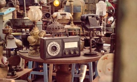 Koleksi Unik: Cara Menata Barang Antik Dan Souvenir Di Rumah