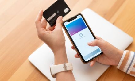 Layanan Digital Semakin Memudahkan Aktivitas Sehari-Hari