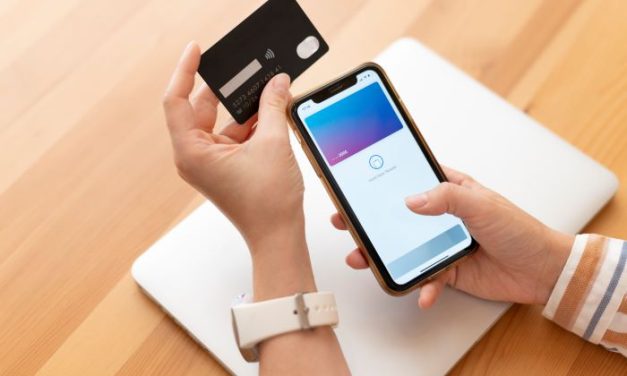 Layanan Digital Semakin Memudahkan Aktivitas Sehari-Hari